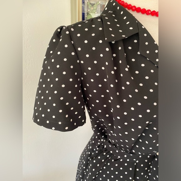 Pretty Retro 40s Shirt Dress in Black with White Polka Dots - Picture 7 of 11